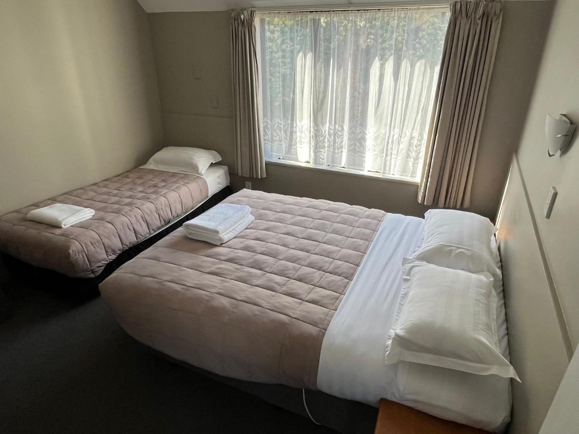 Manuka Crescent Motel Wanaka Ngoại thất bức ảnh