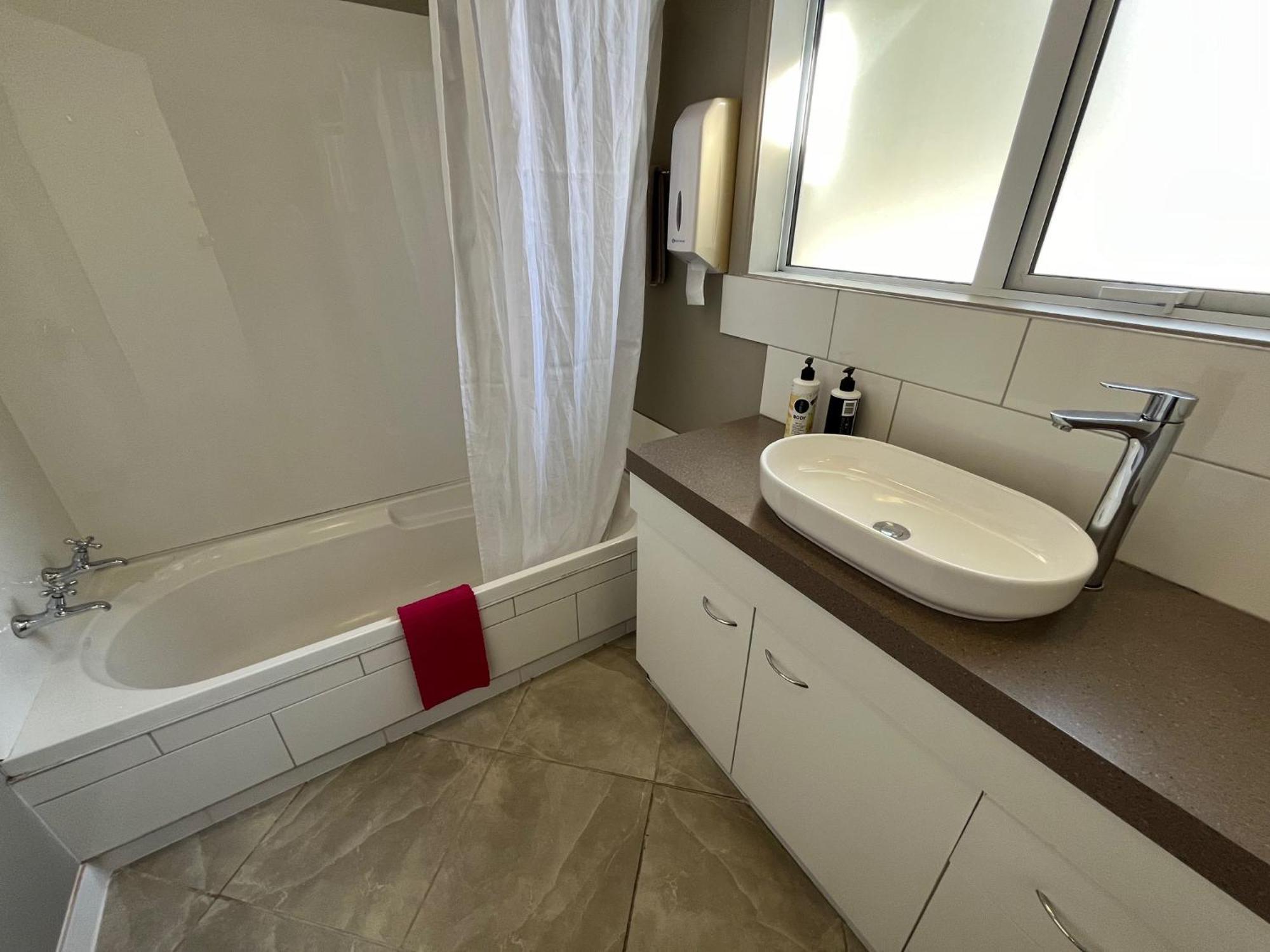Manuka Crescent Motel Wanaka Ngoại thất bức ảnh