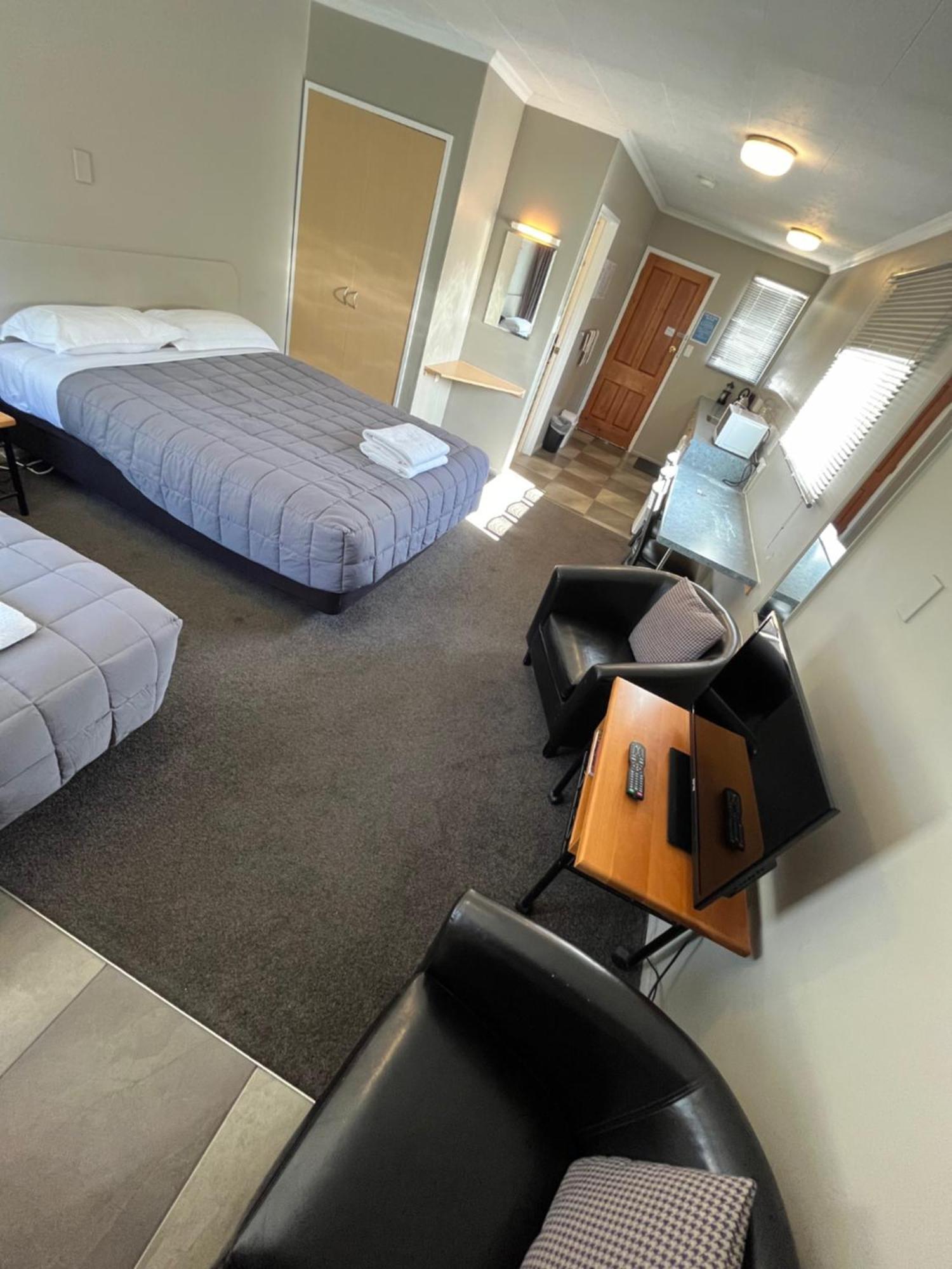 Manuka Crescent Motel Wanaka Ngoại thất bức ảnh