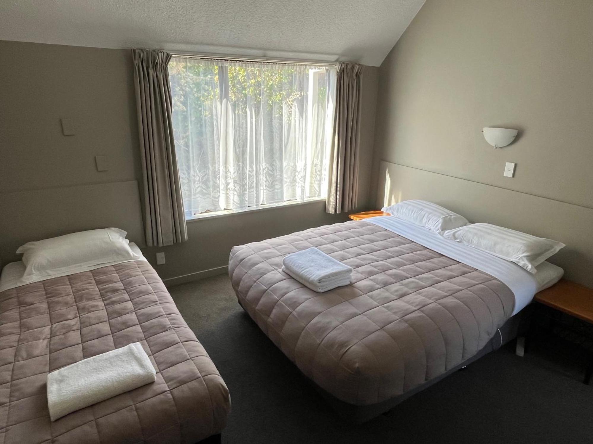 Manuka Crescent Motel Wanaka Ngoại thất bức ảnh