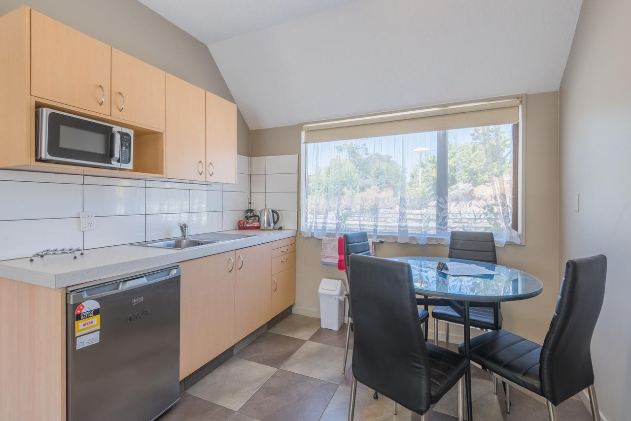 Manuka Crescent Motel Wanaka Ngoại thất bức ảnh
