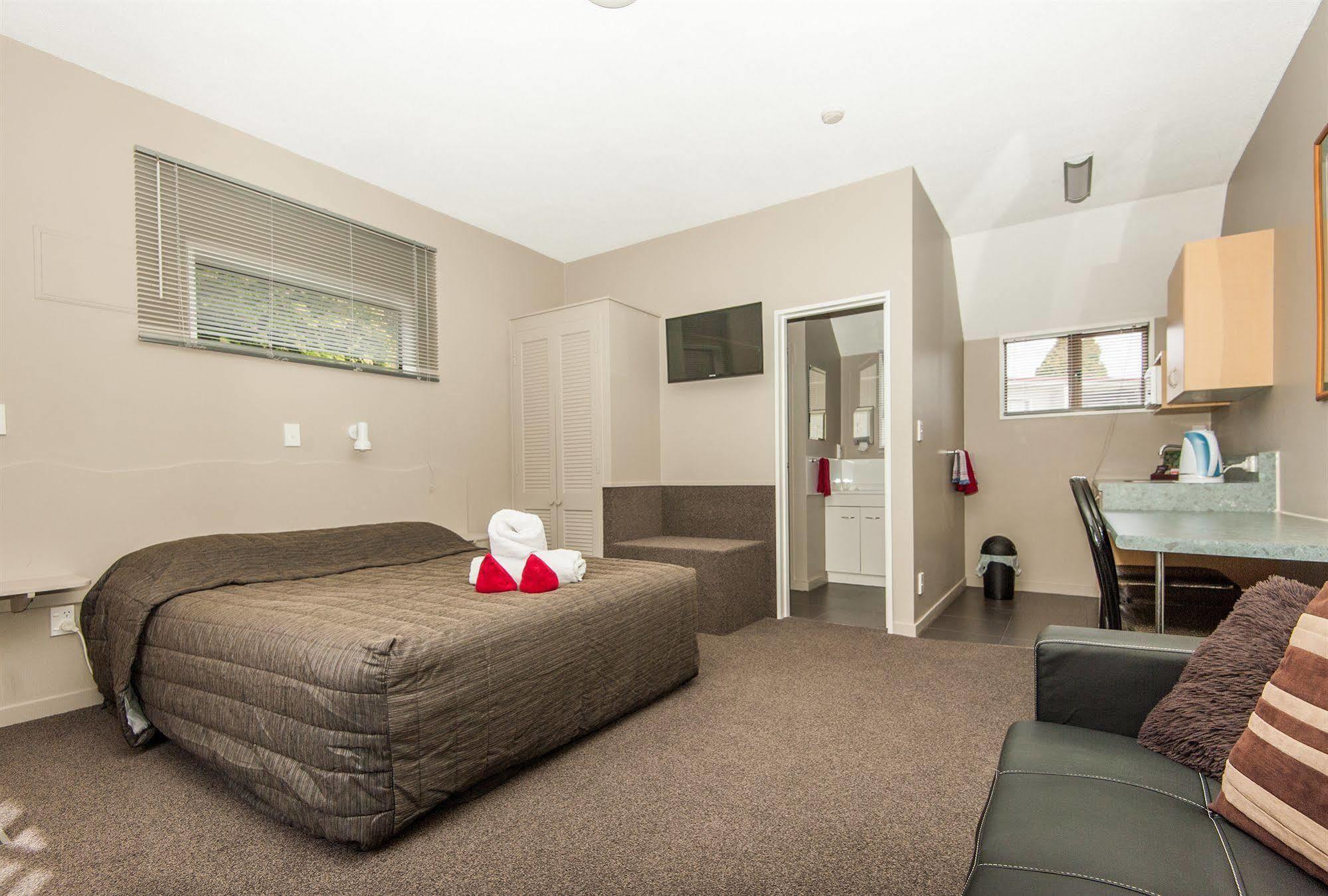 Manuka Crescent Motel Wanaka Ngoại thất bức ảnh